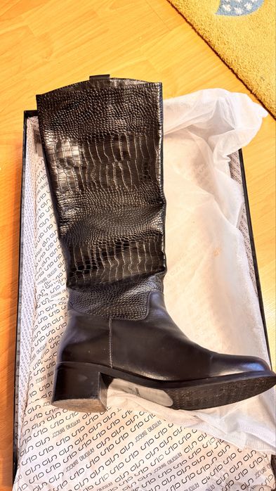 Сапоги жіночі високі