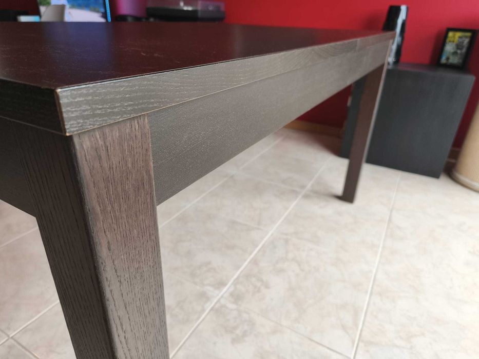 Mesa de Jantar Extensível Preto-Castanho Bjursta