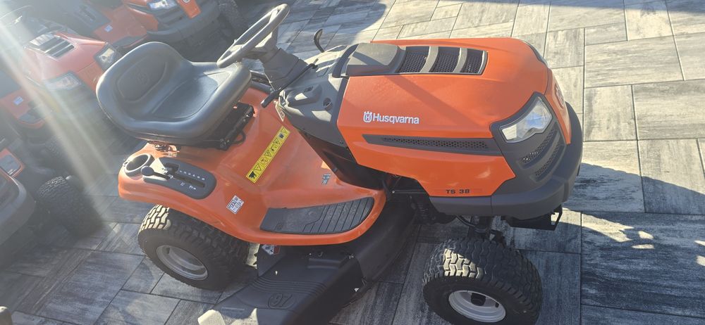 Traktorek kosiarka Husqvarna TS 38 Briggs