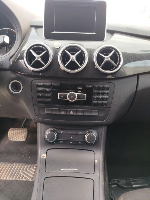 Para peças MERCEDES-BENZ Classe B (W246, W242)