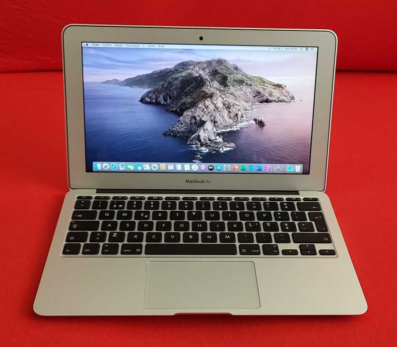 MacBook  Air 11Completamente Novo, com apenas 50 Ciclos de bateria