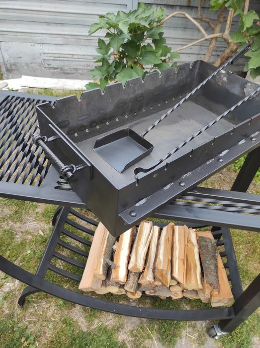 Продам мангал виготовлений власноруч в стилі лофт.