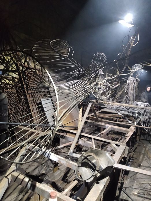 Продам садовые статуи.