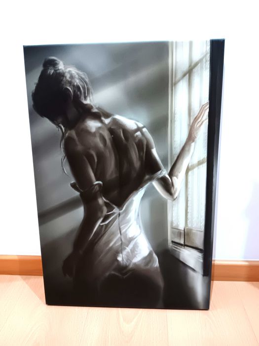 Quadro com figura de mulher