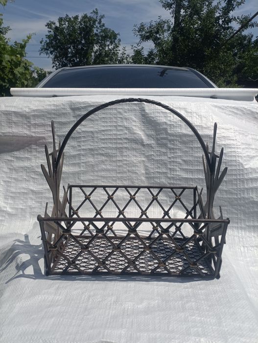 Дровница из металла