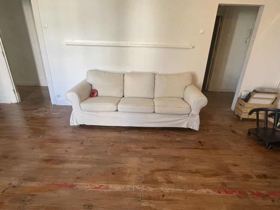 Cadeiras /sofas/ pouffs