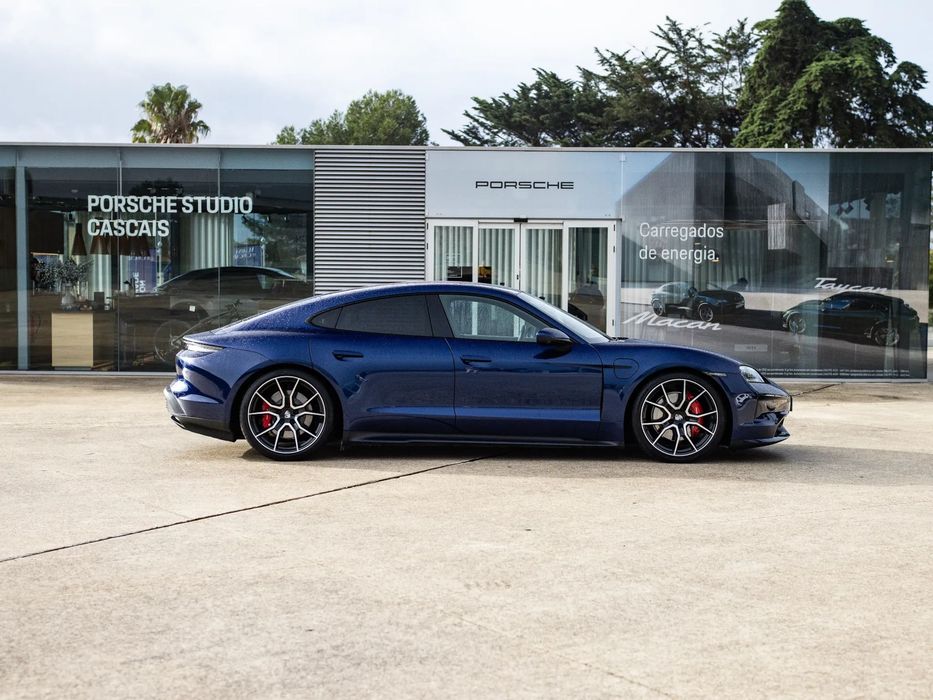 Porsche Taycan 4S