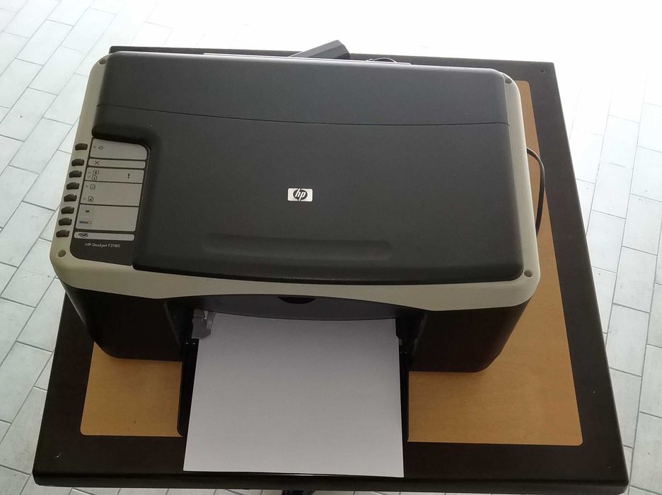 Impressora multifunções deskjet