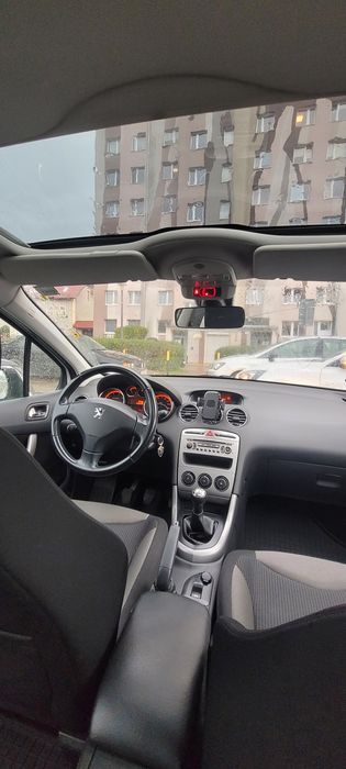 Peugeot 308 - 2010 rok