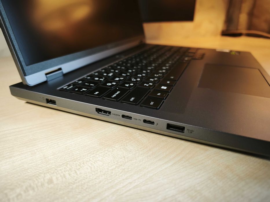 Lenovo Legion 5 16IAX10/ 16" 240Hz / 275hx, Rtx 5060, 16gb ram, 1tb ssd, 2025