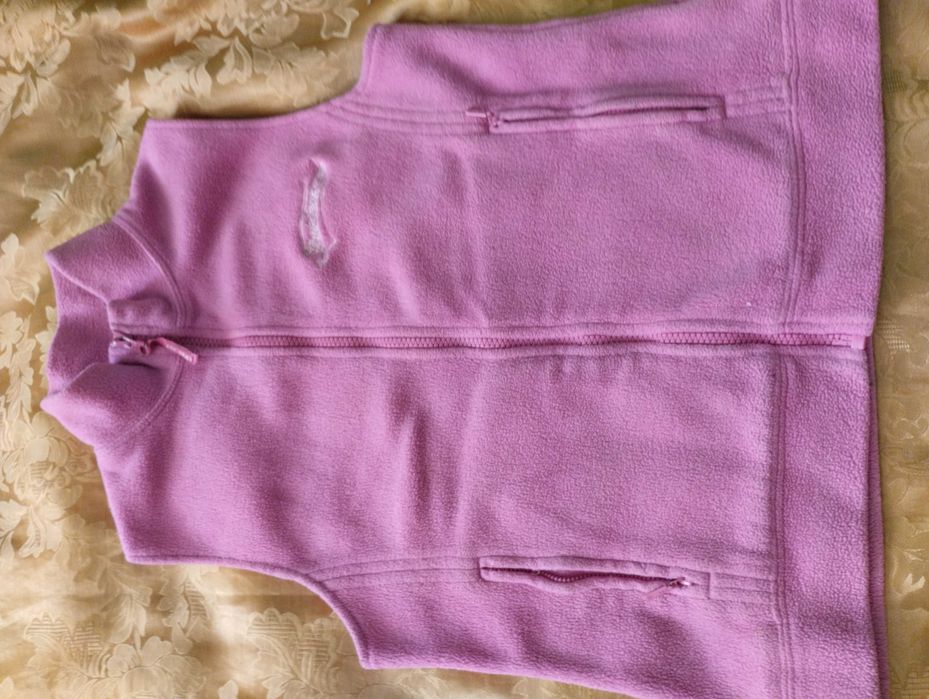 Жилетка флісова на дівчинку