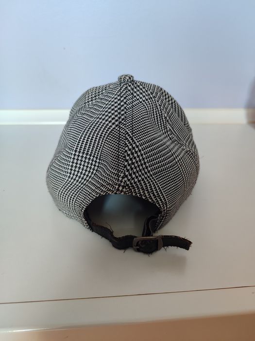 Czapka z daszkiem  Reserved