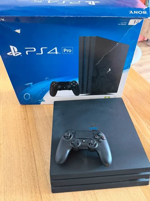 PlayStation 4 Pro 1TB com Comando e Caixa Original