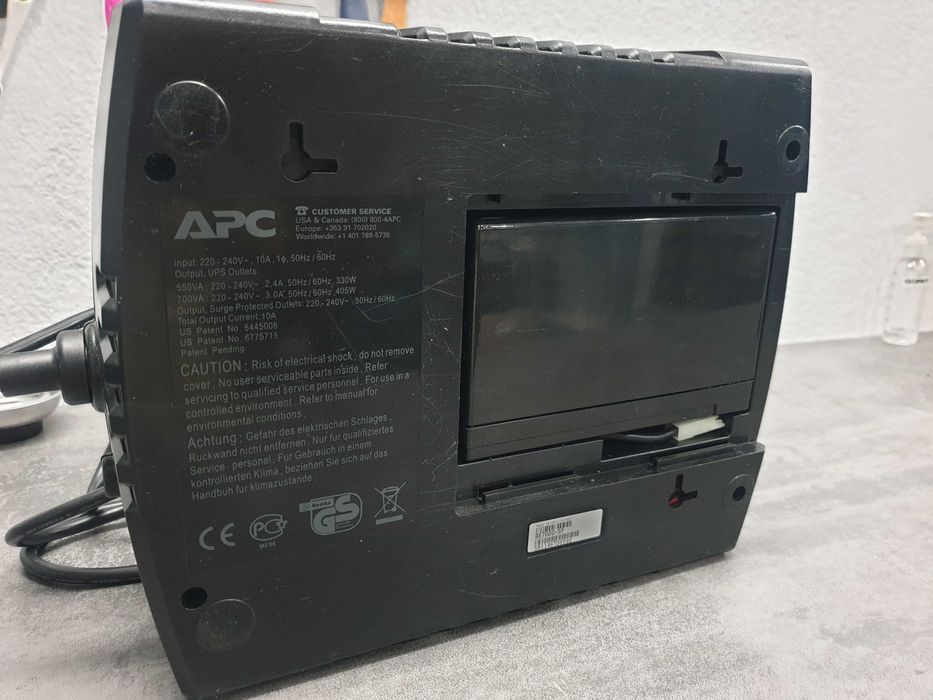 UPS APC Back-Ups ES 700 (Usado)