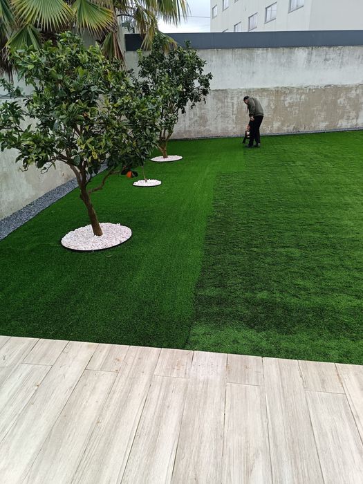 Instalação de Relva artificial