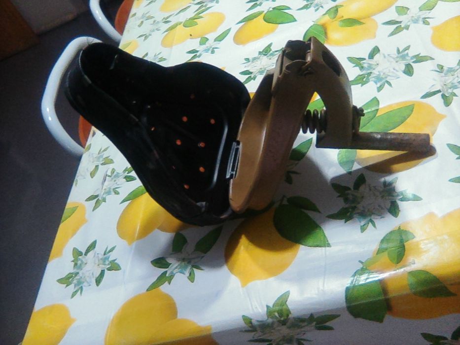 Banco  antigo de moto