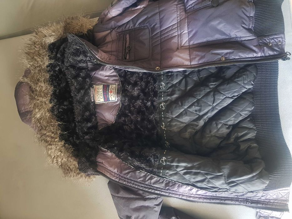 Casaco Feminino curto de Inverno, Excelente look, Novo raramente usado