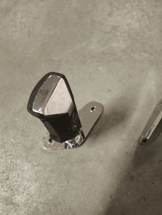Pousa pés suporte farol Yamaha