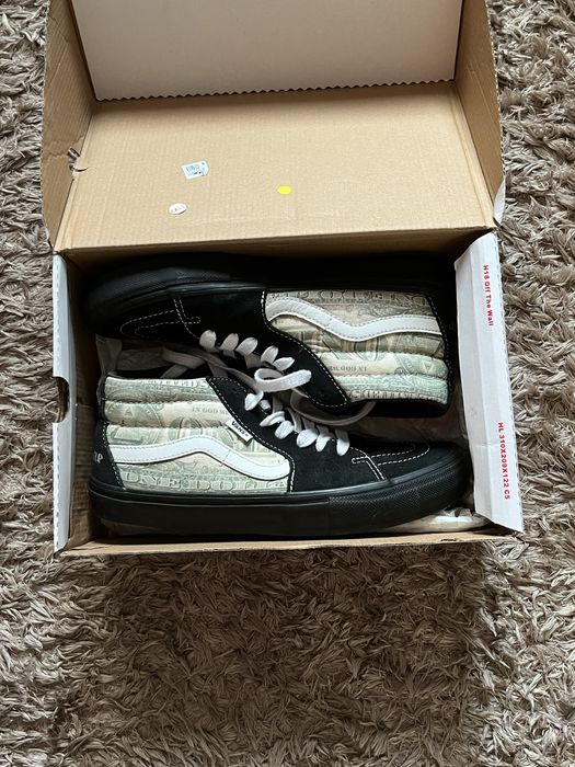 Vans x Supreme