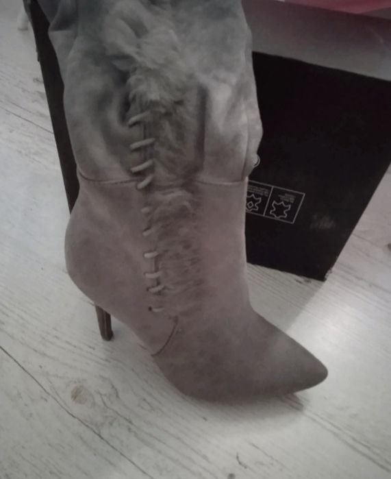 Kozaki damskie długie na szpilce