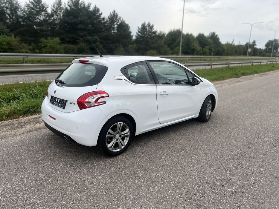 Peugeot 208 2013r 1.6 Benzyna! Tylko 91tyś.km!