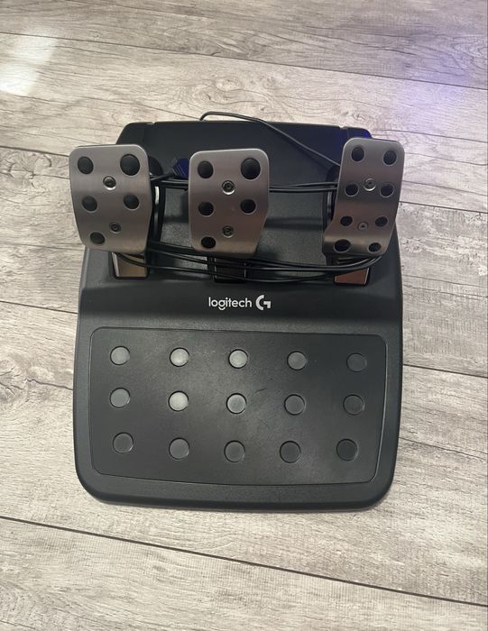Kierowica logitech g29 z pedałami