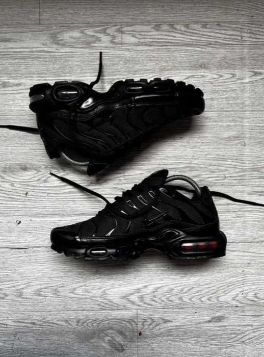 Air Max TN Plus Czarny r.40