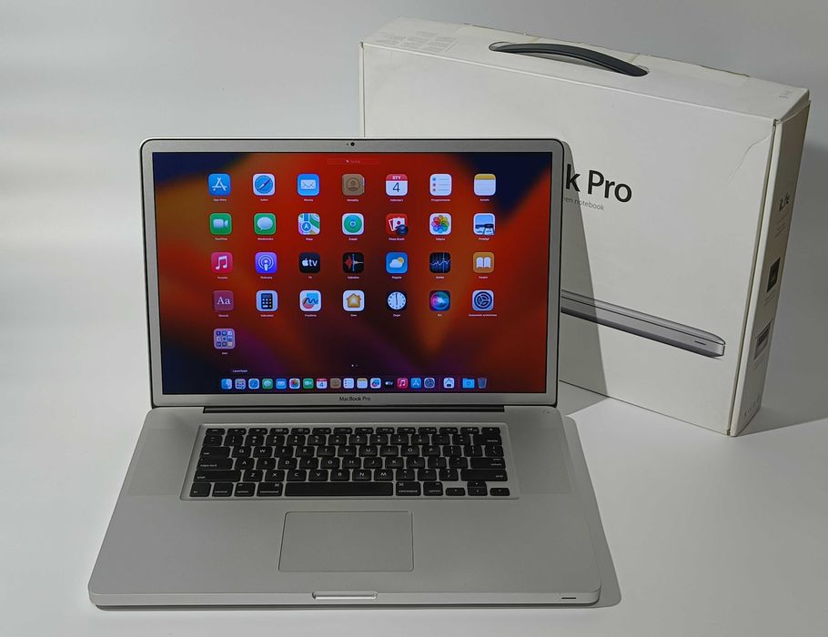 Apple MacBook Pro 17 cali A1297 SSD Core i7 GeForce GT  100% sprawny!