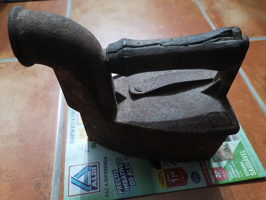 Ferro antigo engomar decoração velharia coleção