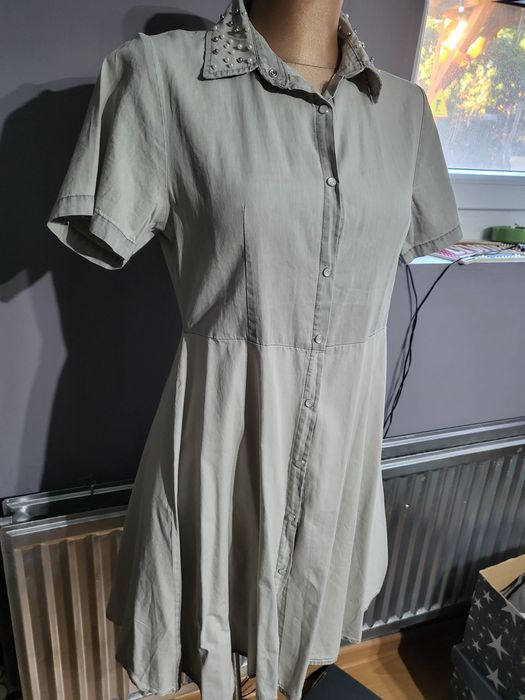 Sukienka cienki jeans Szara zapinana na guziki perły S M