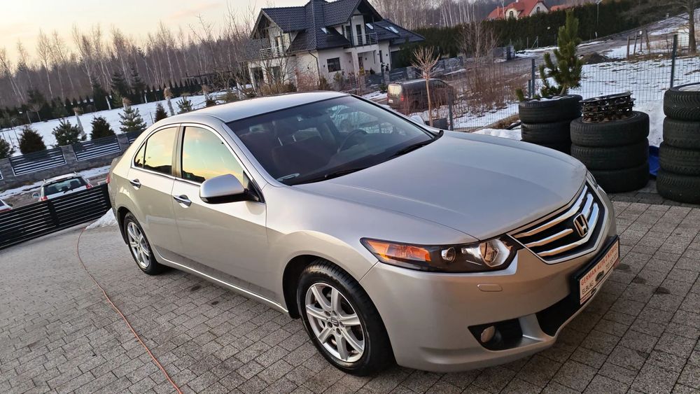 Honda Accord 2.0 156KM LIFT Grzane Fotele Półskóry Klimatronik ALU Zadbany Oryginał