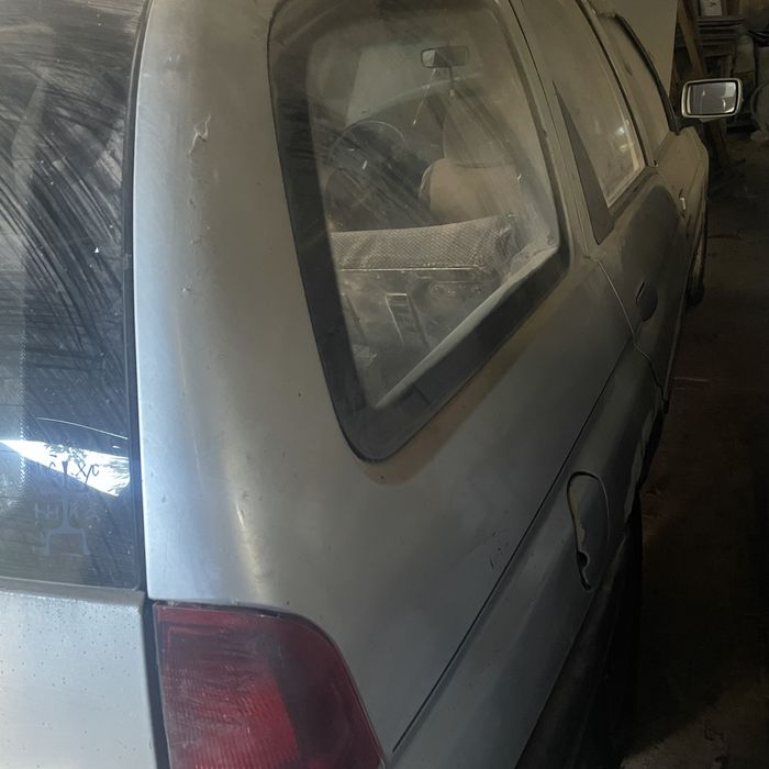 Продаємо автомобіль Ford