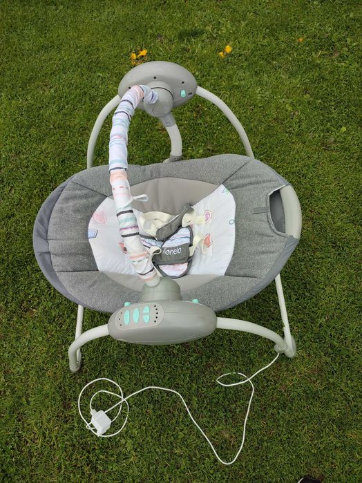 Bujaczek leżaczek huśtawka lionelo z melodiami