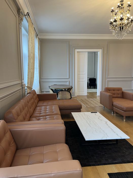 Продаж! Квартира з видом на драмтеатр — історичний центр міста