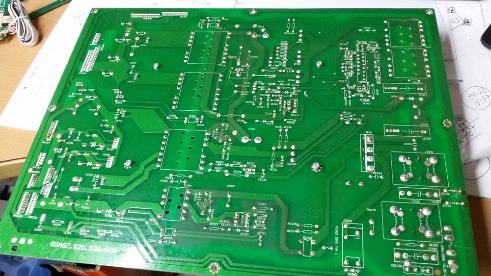 rsag7.820.538/roh fonte de alimentaçao tv hisense lcd4033eu