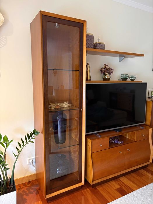 4 Móveis Sala em Cerejeira – Mesa Centro, Móvel TV, Vitrine e Aparador