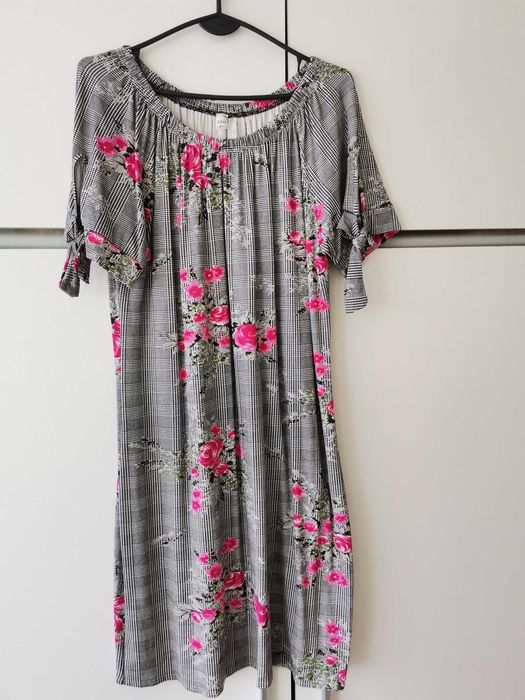 Hiszpanka w kwiaty plus size