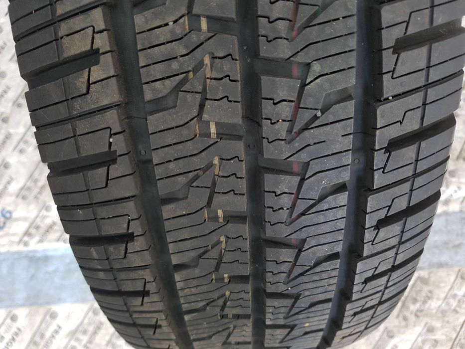 Opona Continental Vanco Contact  225/70R15C   225/70/15C