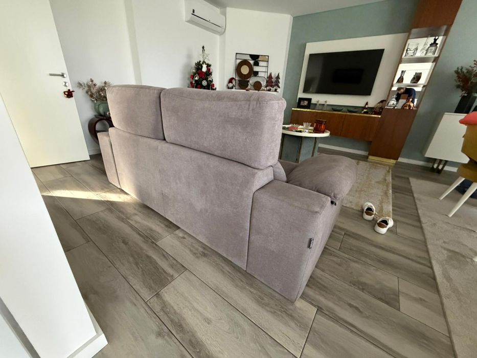 Sofá 3 lugares extensível tecido cinzento