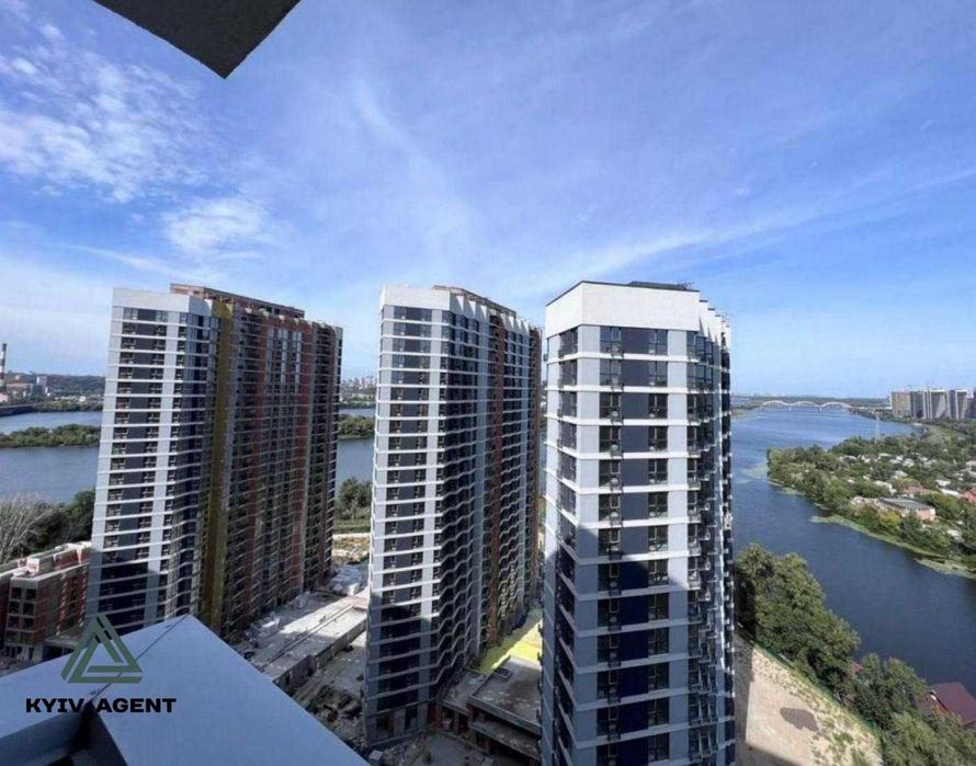 Повноцінна 3-кімнатна 97 м2 в ЖК Зарічний! Ідеально для пари або сім'ї