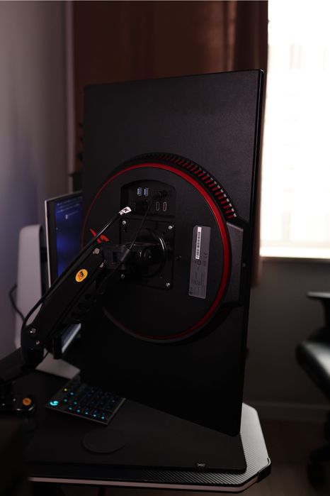 LG UltraGear 27GP850-B 27” QHD 165Hz Nano IPS HDR