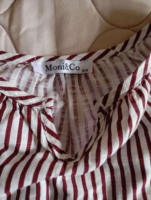 Roupa de senhora em saldos