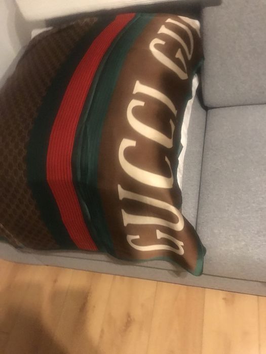 Chusta Gucci duza