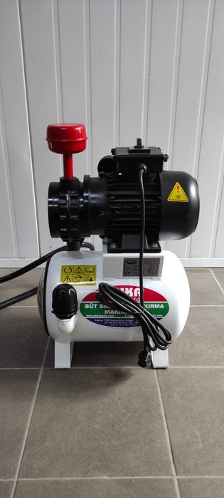 Вакуумний насос на доїльний апарат