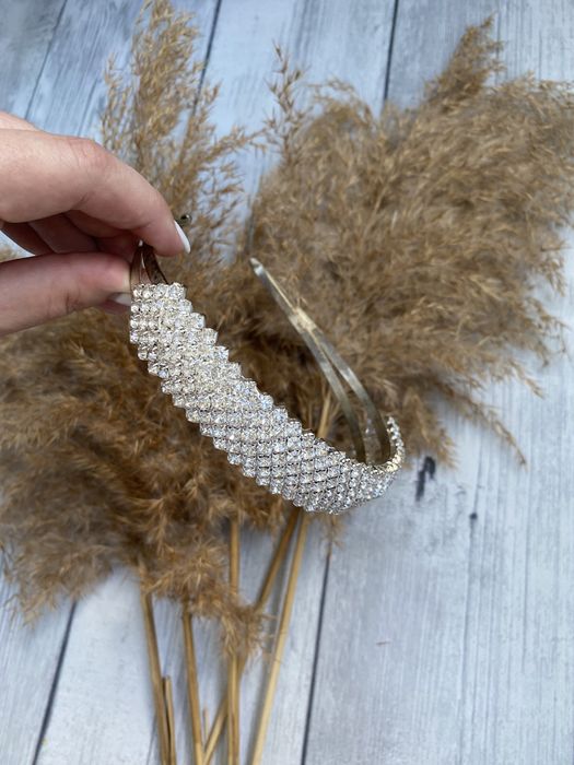 Металлический обруч с камнями на девочку 5-8 лет