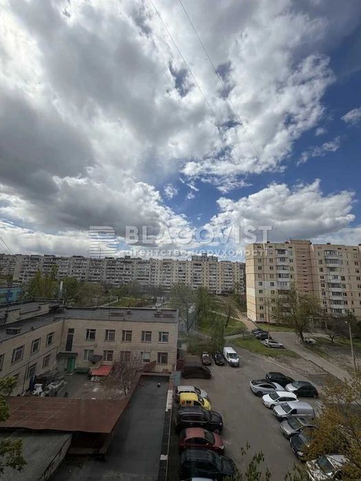 Продаж 3х кімнатної квартири Оболонський проспект 39а Оболонський Оболонь