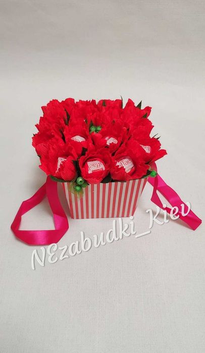 Букет з цукерками в корзинці* букет из конфет