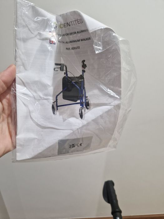 Andarilho para adultos com 3 rodas