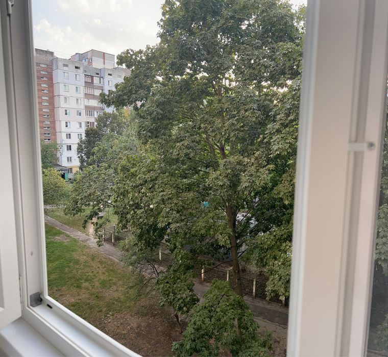 Здам в оренду 1кім квартиру по пр-ту Європейського Союзу (Правди) 70б