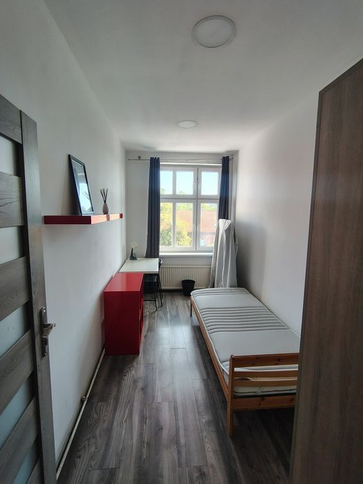 Pokój 1-osobowy przy ul. Trzebnickiej 58 Wrocław! Od zaraz! 

klatką